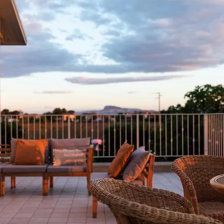 El Patio 3*