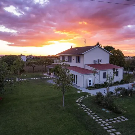 Couette-café El Patio 3*